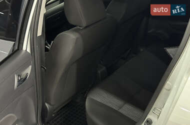 Хетчбек Suzuki Swift 2012 в 