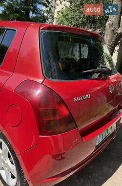 Хетчбек Suzuki Swift 2006 в 
