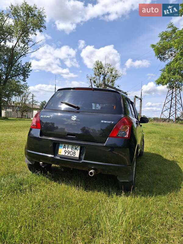 Хэтчбек Suzuki Swift 2008 в Сарнах