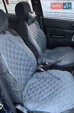 Седан Suzuki Swift 1994 в 