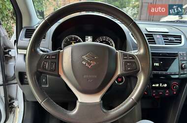 Хэтчбек Suzuki Swift 2013 в 