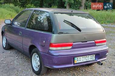 Хэтчбек Suzuki Swift 2000 в 