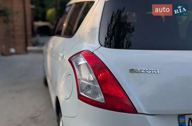 Хэтчбек Suzuki Swift 2013 в 