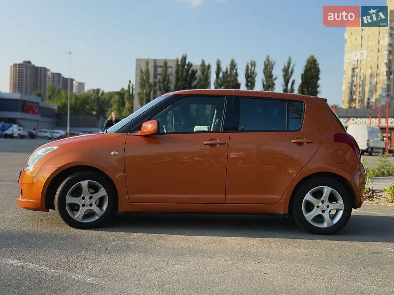 Хетчбек Suzuki Swift 2006 в Києві