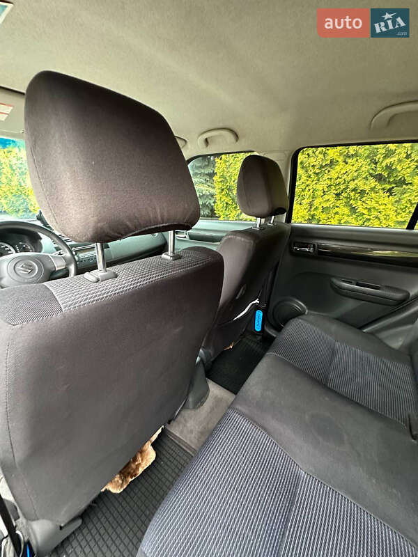 Хэтчбек Suzuki Swift 2008 в Ивано-Франковске фото 12 Хэтчбек Suzuki Swift 2008 в Ивано-Франковске