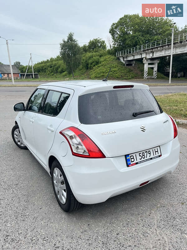 Хэтчбек Suzuki Swift 2012 в Лубнах