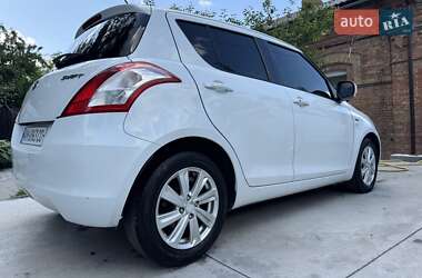Хэтчбек Suzuki Swift 2013 в 