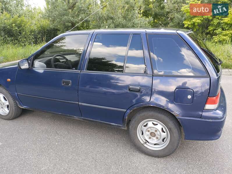 Хэтчбек Suzuki Swift 2000 в Киеве