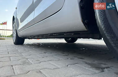 Хетчбек Suzuki Swift 2011 в 