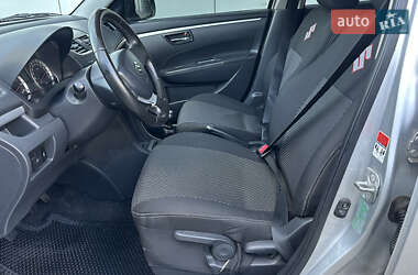Хетчбек Suzuki Swift 2011 в 