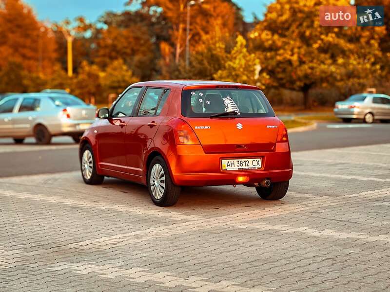 Хетчбек Suzuki Swift 2007 в Києві