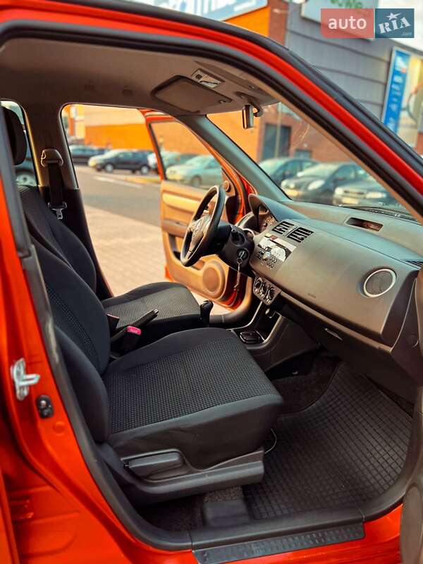 Хетчбек Suzuki Swift 2007 в Києві