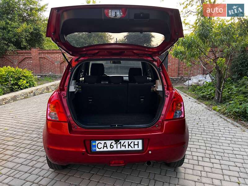 Хэтчбек Suzuki Swift 2008 в Лысянке
