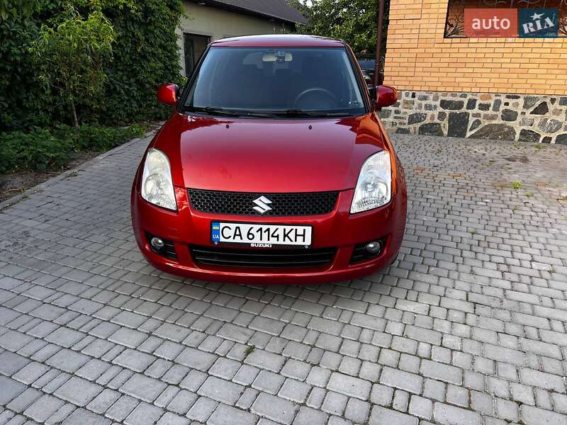 Хэтчбек Suzuki Swift 2008 в Лысянке