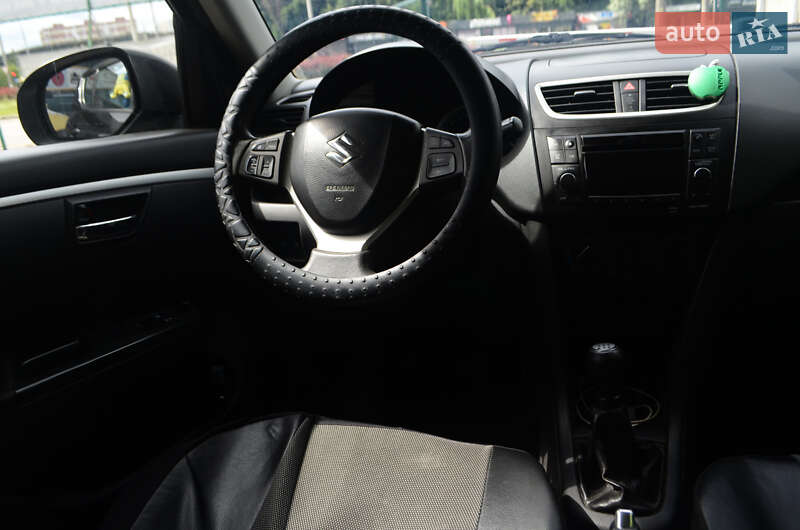 Хетчбек Suzuki Swift 2013 в Києві