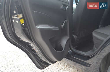 Хэтчбек Suzuki Swift 2013 в 