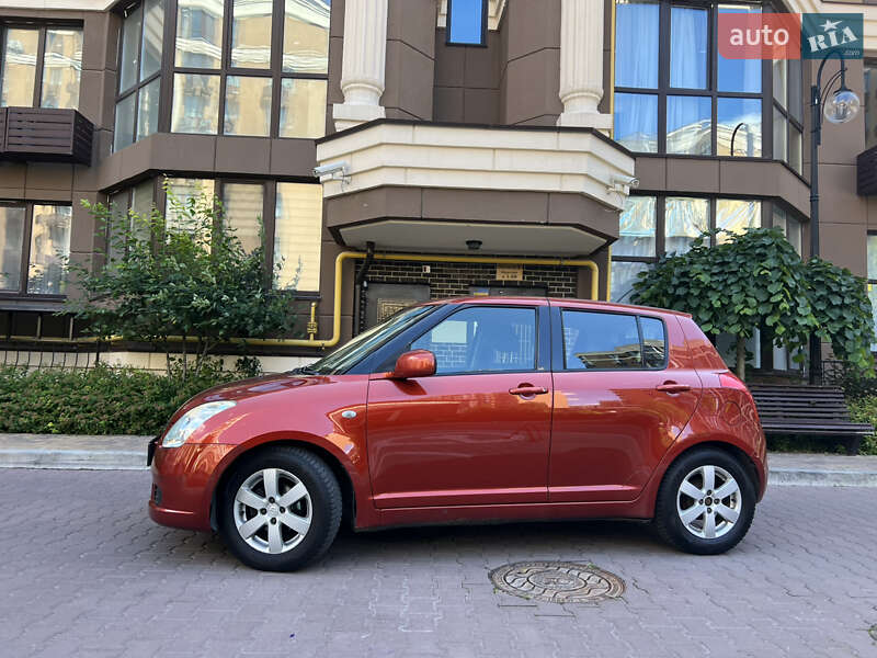 Хэтчбек Suzuki Swift 2008 в 