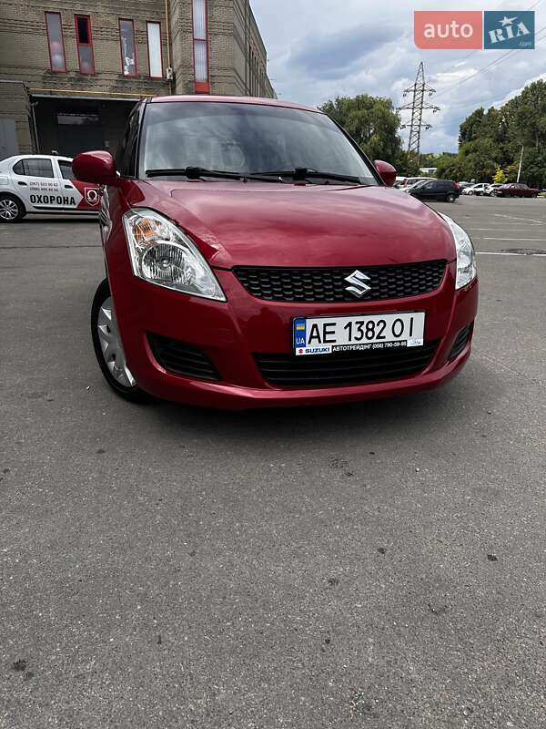 Хетчбек Suzuki Swift 2011 в Дніпрі