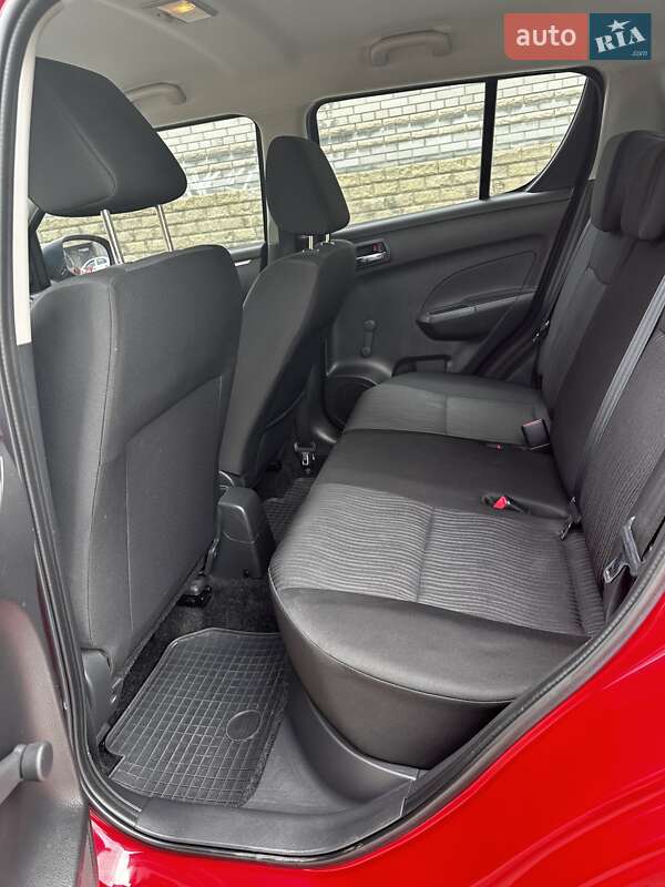 Хетчбек Suzuki Swift 2011 в Дніпрі