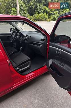 Хэтчбек Suzuki Swift 2011 в 
