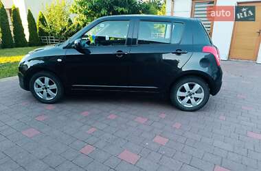 Хетчбек Suzuki Swift 2010 в 