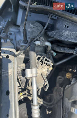 Хетчбек Suzuki Swift 2012 в 