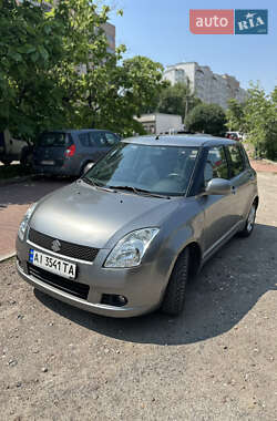 Хетчбек Suzuki Swift 2007 в 