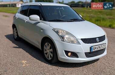 Хэтчбек Suzuki Swift 2013 в 