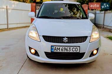 Хэтчбек Suzuki Swift 2013 в 