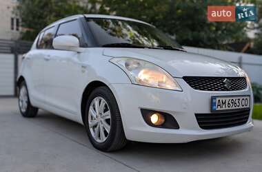 Хэтчбек Suzuki Swift 2013 в 