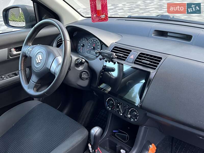 Хэтчбек Suzuki Swift 2010 в Ровно