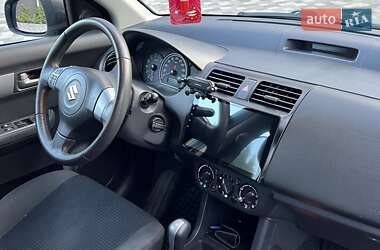 Хэтчбек Suzuki Swift 2010 в 