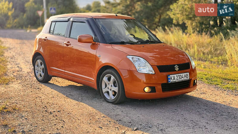 Хэтчбек Suzuki Swift 2006 в 