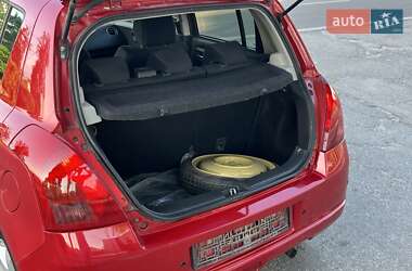 Хэтчбек Suzuki Swift 2006 в 