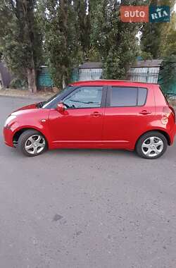 Хэтчбек Suzuki Swift 2006 в 