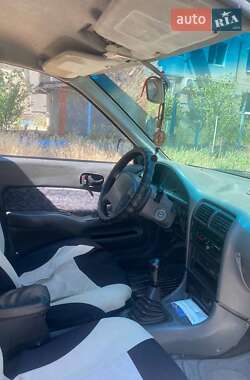 Седан Suzuki Swift 2000 в Белгороде-Днестровском