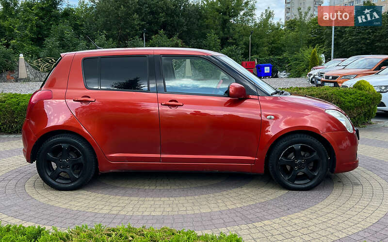 Хэтчбек Suzuki Swift 2007 в Львове