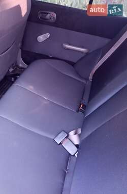 Седан Suzuki Swift 2003 в 