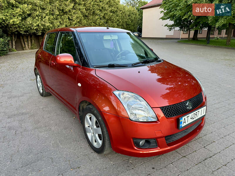 Хэтчбек Suzuki Swift 2008 в Калуше