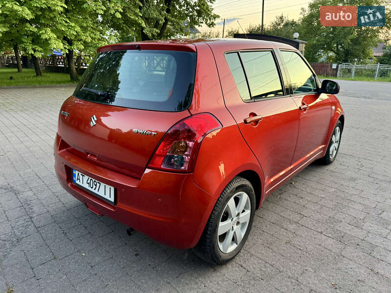 Хэтчбек Suzuki Swift 2008 в Калуше