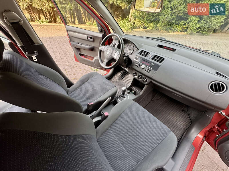Хэтчбек Suzuki Swift 2008 в Калуше