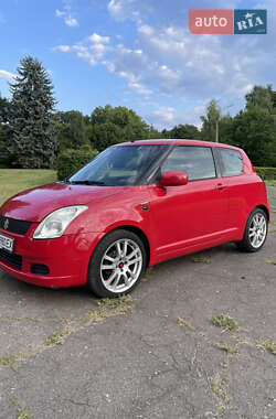 Хэтчбек Suzuki Swift 2006 в Киеве