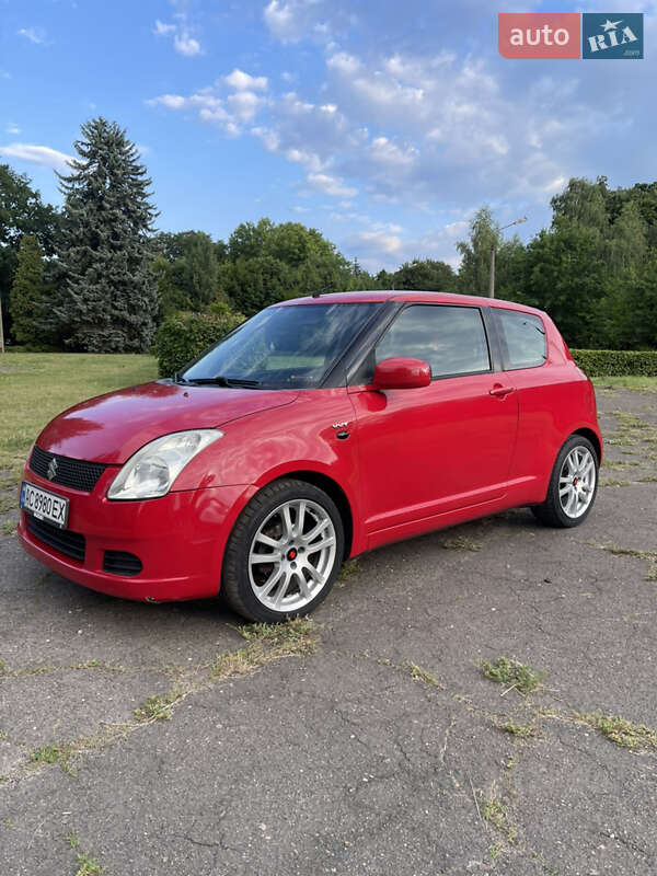 Хэтчбек Suzuki Swift 2006 в 