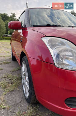 Хэтчбек Suzuki Swift 2006 в 