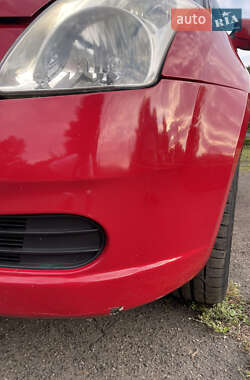 Хэтчбек Suzuki Swift 2006 в 