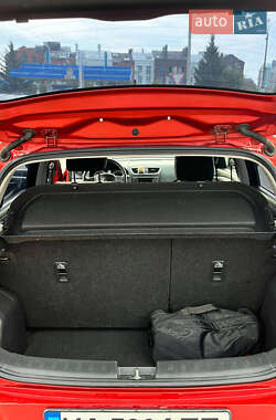 Хэтчбек Suzuki Swift 2012 в 