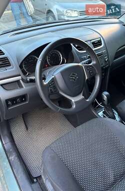 Хетчбек Suzuki Swift 2011 в 