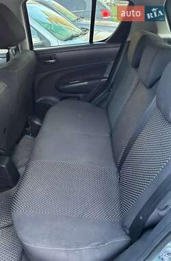 Хетчбек Suzuki Swift 2011 в 