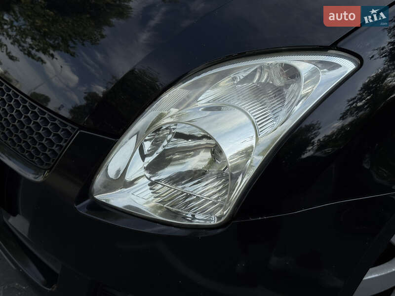 Хэтчбек Suzuki Swift 2008 в Киеве
