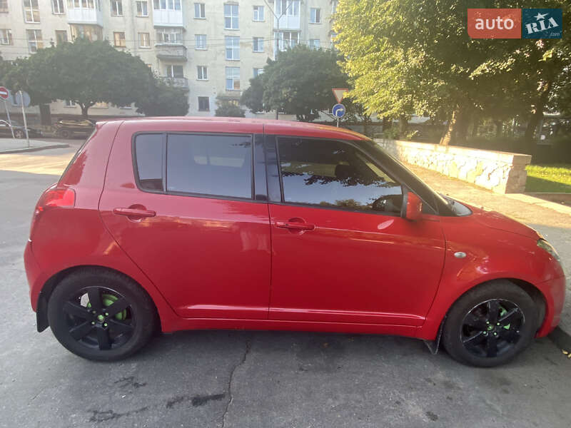 Хэтчбек Suzuki Swift 2008 в Житомире